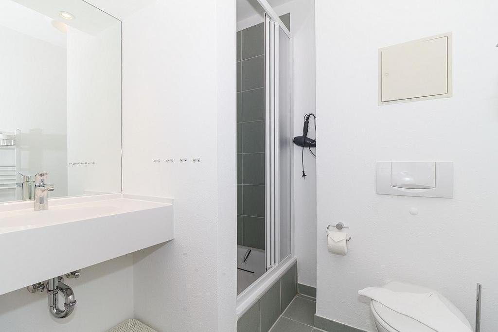 Strandstrasse 32 Strandstrasse 32-50 Kuehlungsborn Ngoại thất bức ảnh